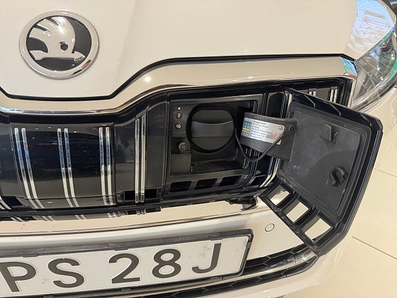 Skoda Superb 22 of 26