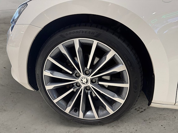 Skoda Superb 6 of 26