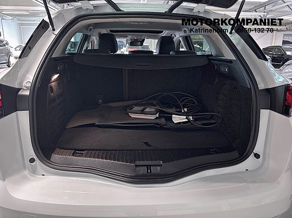 Renault Megane E-Tech 14 of 15