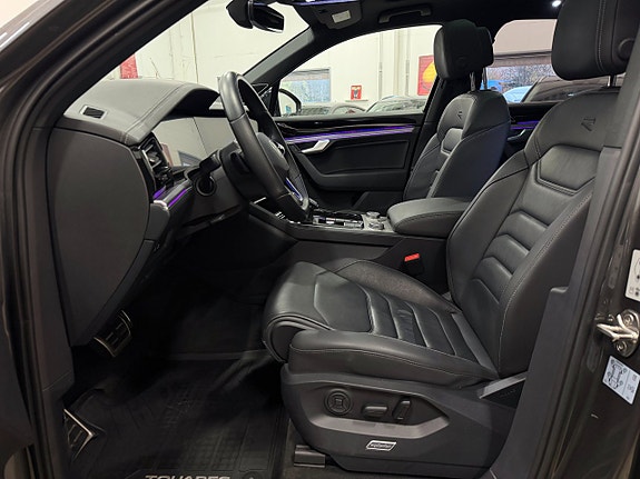 Volkswagen Touareg 3 of 14