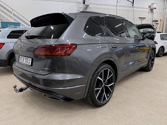 Volkswagen Touareg 12 of 14