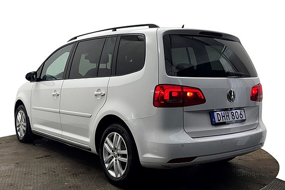 Volkswagen Touran 9 of 26