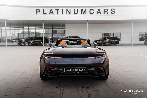 Aston Martin DB12 4 of 27