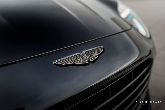 Aston Martin DB12 24 of 27