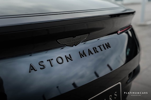 Aston Martin DB12 26 of 27