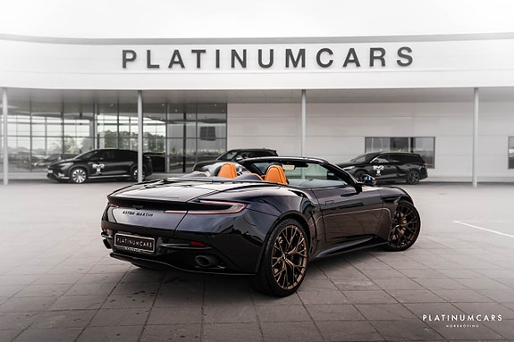 Aston Martin DB12 2 of 27