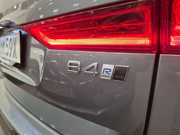 Volvo XC60 10 of 23