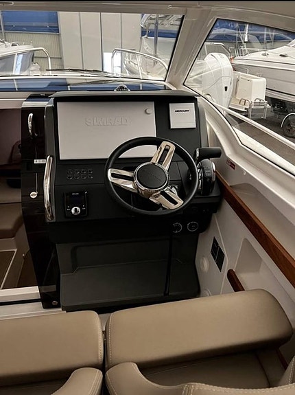 Nimbus W9 / Mercury 300 HK / 2022 / 8 693 kr/mån 7 of 12