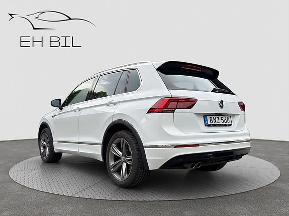 Volkswagen Tiguan 8 of 17