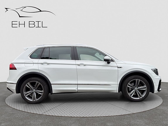 Volkswagen Tiguan 9 of 17