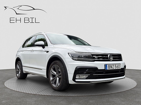 Volkswagen Tiguan 3 of 17