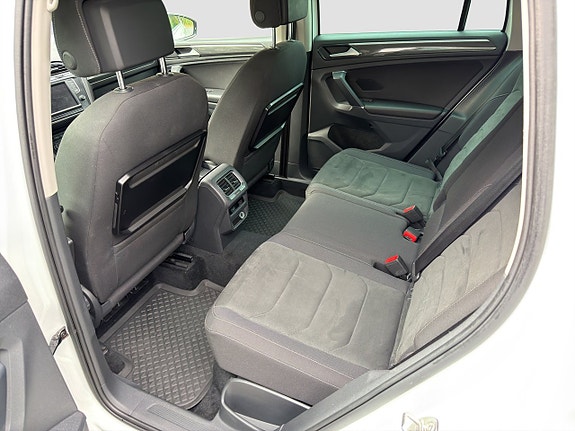 Volkswagen Tiguan 13 of 17