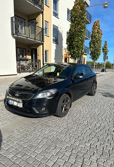 Kia ProCeed 3 of 5