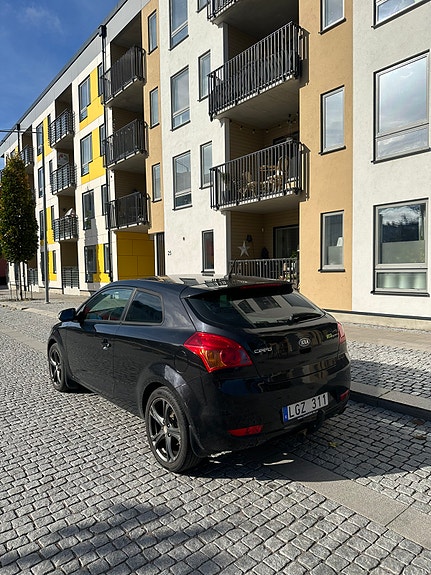 Kia ProCeed 4 of 5