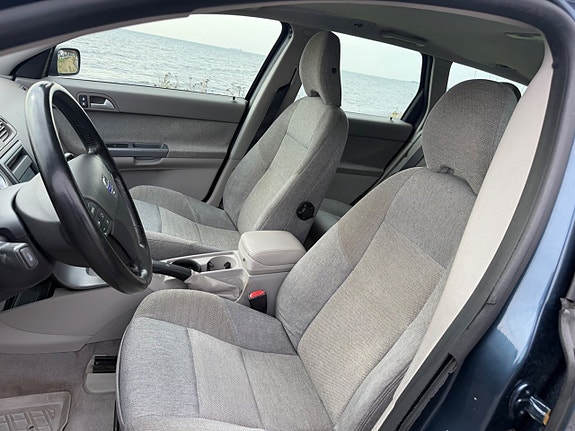 Volvo V50 8 of 13