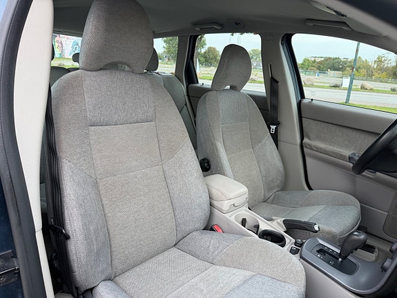 Volvo V50 10 of 13