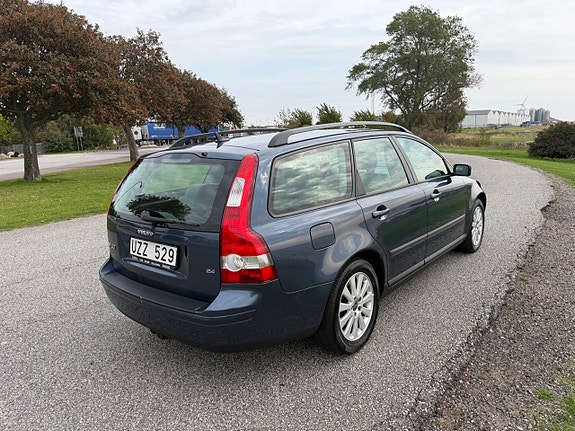 Volvo V50 4 of 13