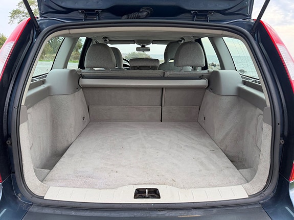 Volvo V50 12 of 13