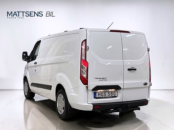 Ford Transit Custom 13 of 17