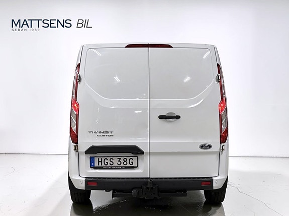 Ford Transit Custom 11 of 17