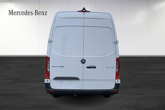 Mercedes-Benz Sprinter 517 11 of 12