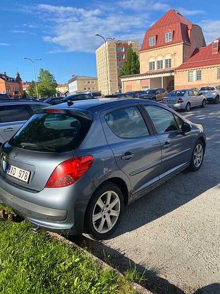 Peugeot 207 4 of 10