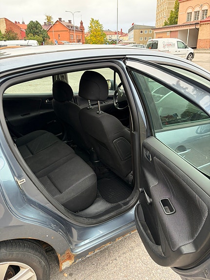 Peugeot 207 8 of 10