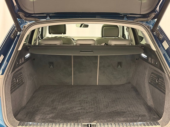 Audi e-tron 17 of 17