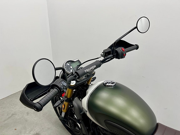 Triumph Scrambler 400 X 7 of 8