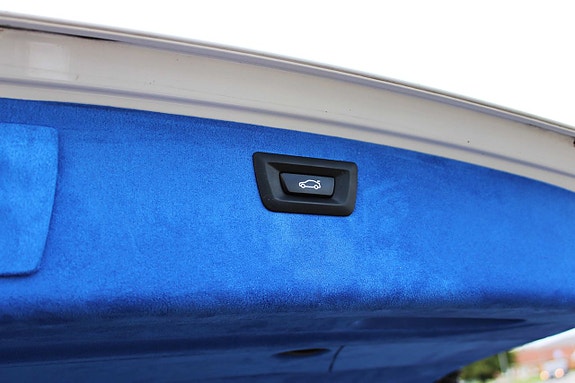 BMW 318d 9 of 11
