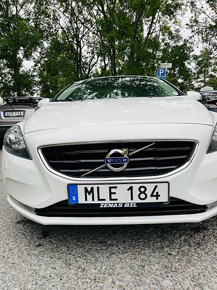 Volvo V40 11 of 24