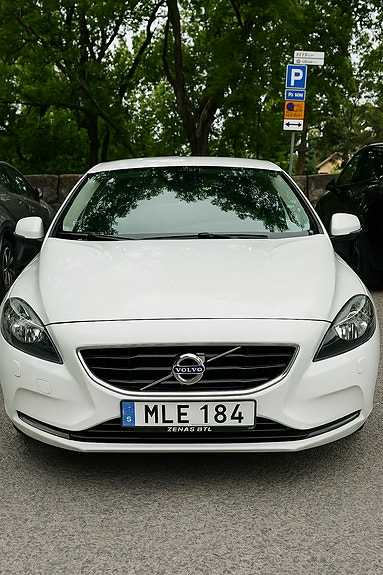 Volvo V40 8 of 24