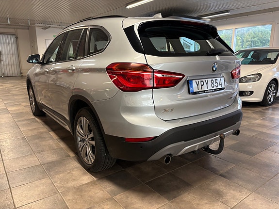 BMW X1 3 of 14