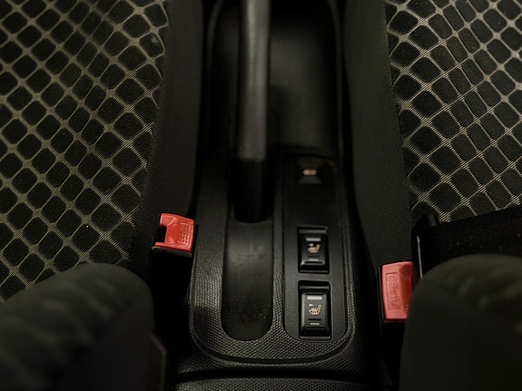 Nissan Micra 24 of 26