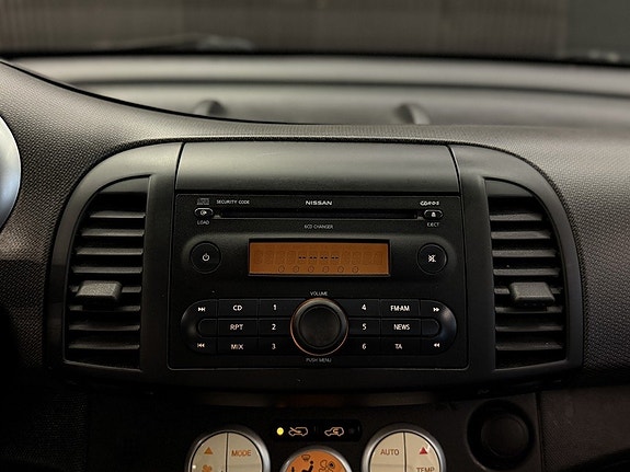 Nissan Micra 22 of 26