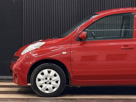 Nissan Micra 7 of 26