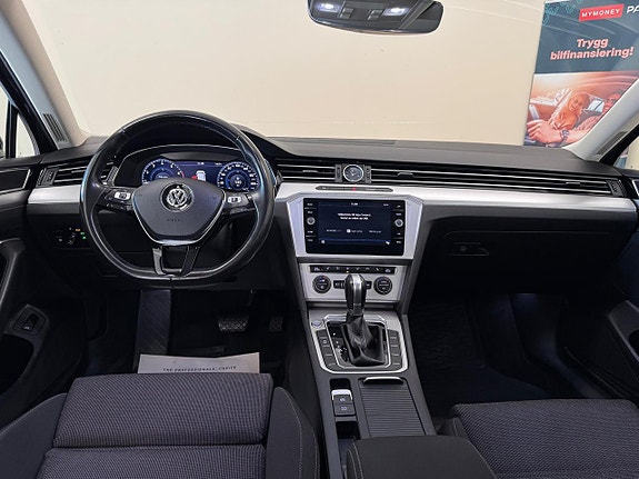 Volkswagen Passat 7 of 11