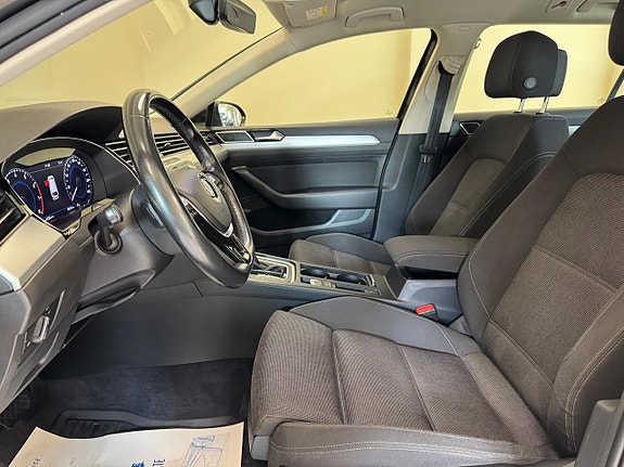 Volkswagen Passat 6 of 11