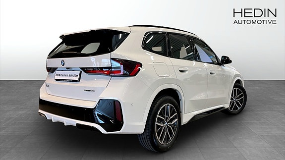 BMW X1 2 of 11