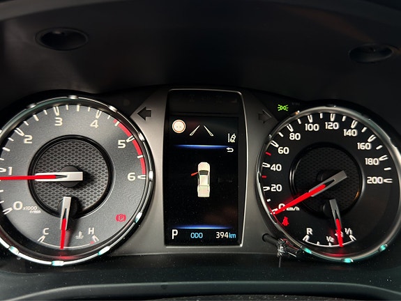 Toyota HiLux 21 of 26