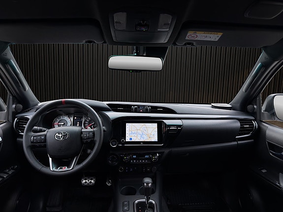 Toyota HiLux 18 of 26