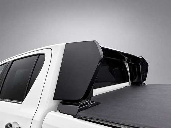 Toyota HiLux 22 of 26