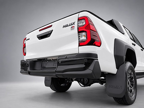Toyota HiLux 24 of 26