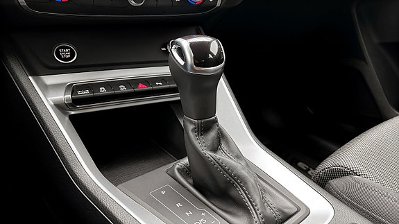 Audi Q3 14 of 15