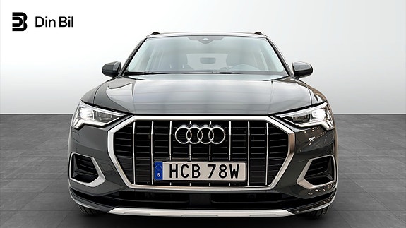 Audi Q3 4 of 15