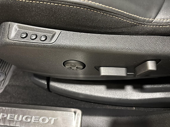 Peugeot 3008 18 of 28