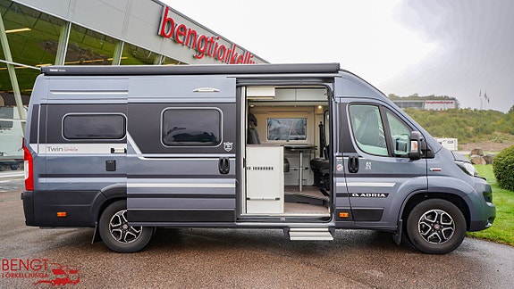 Adria TWIN 640 SLB Supreme | ALDE | Automat | Långbäddar | KAMPANJ 5 of 21