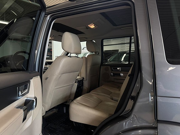 Land Rover Discovery 8 of 18
