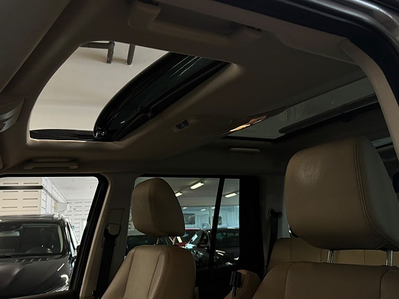 Land Rover Discovery 6 of 18