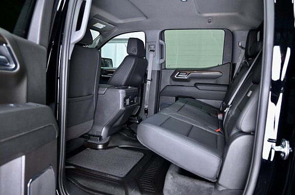 Chevrolet Silverado 1500 8 of 23